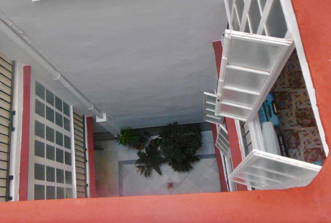 Habitaciones La Pepa カディス エクステリア 写真